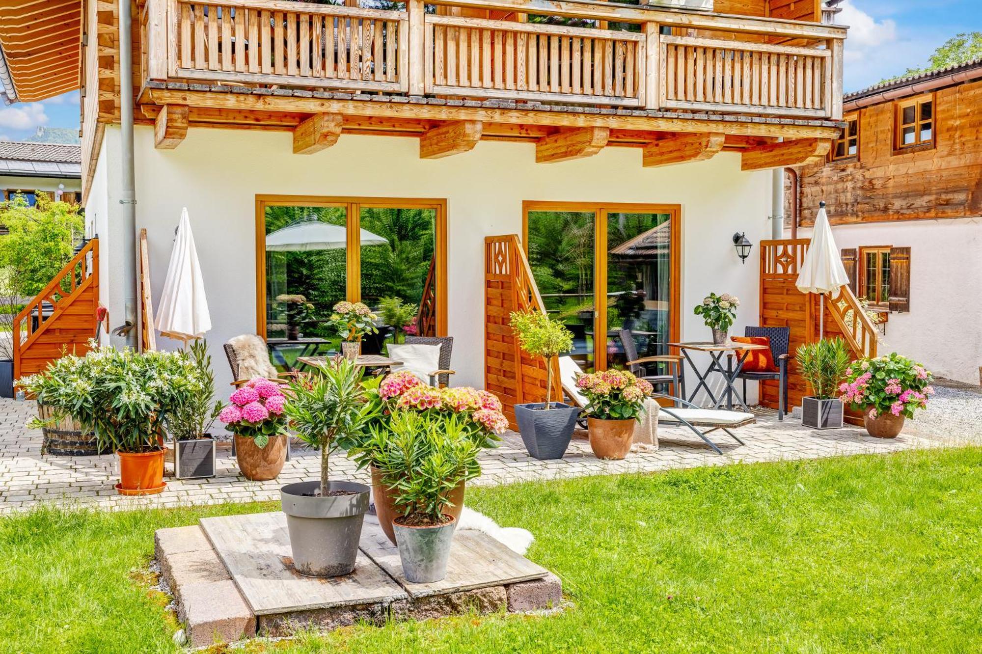 Landhaus Trinis - Gaestezimmer - Bad - Bett - Kleine Kaffee - Tee-Theke Mit Kuehlschrank - Parkplatz Rottach-Egern Exterior photo