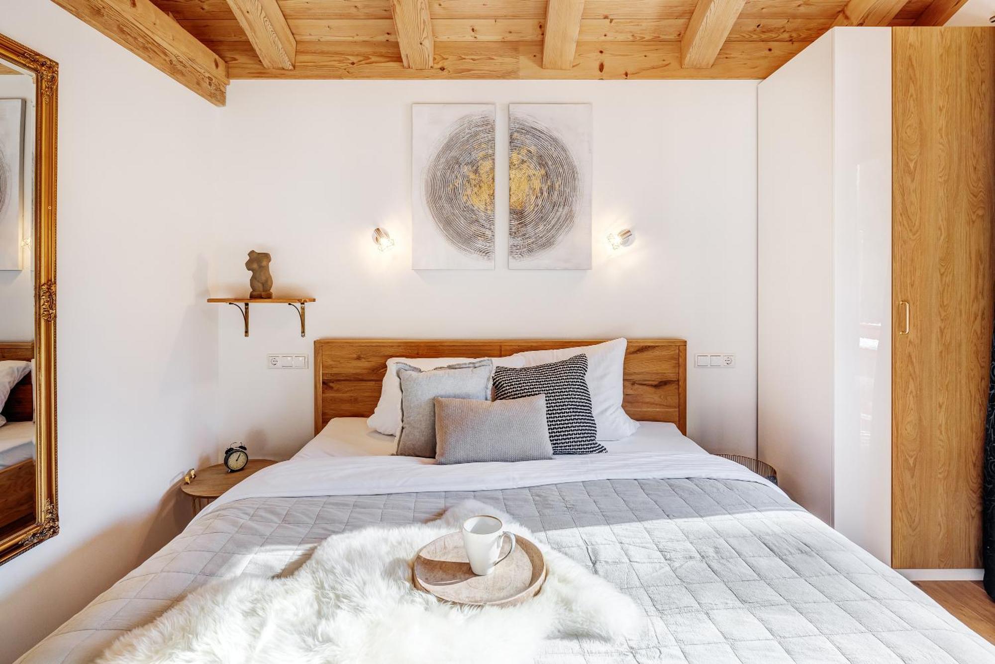 Landhaus Trinis - Gaestezimmer - Bad - Bett - Kleine Kaffee - Tee-Theke Mit Kuehlschrank - Parkplatz Rottach-Egern Exterior photo