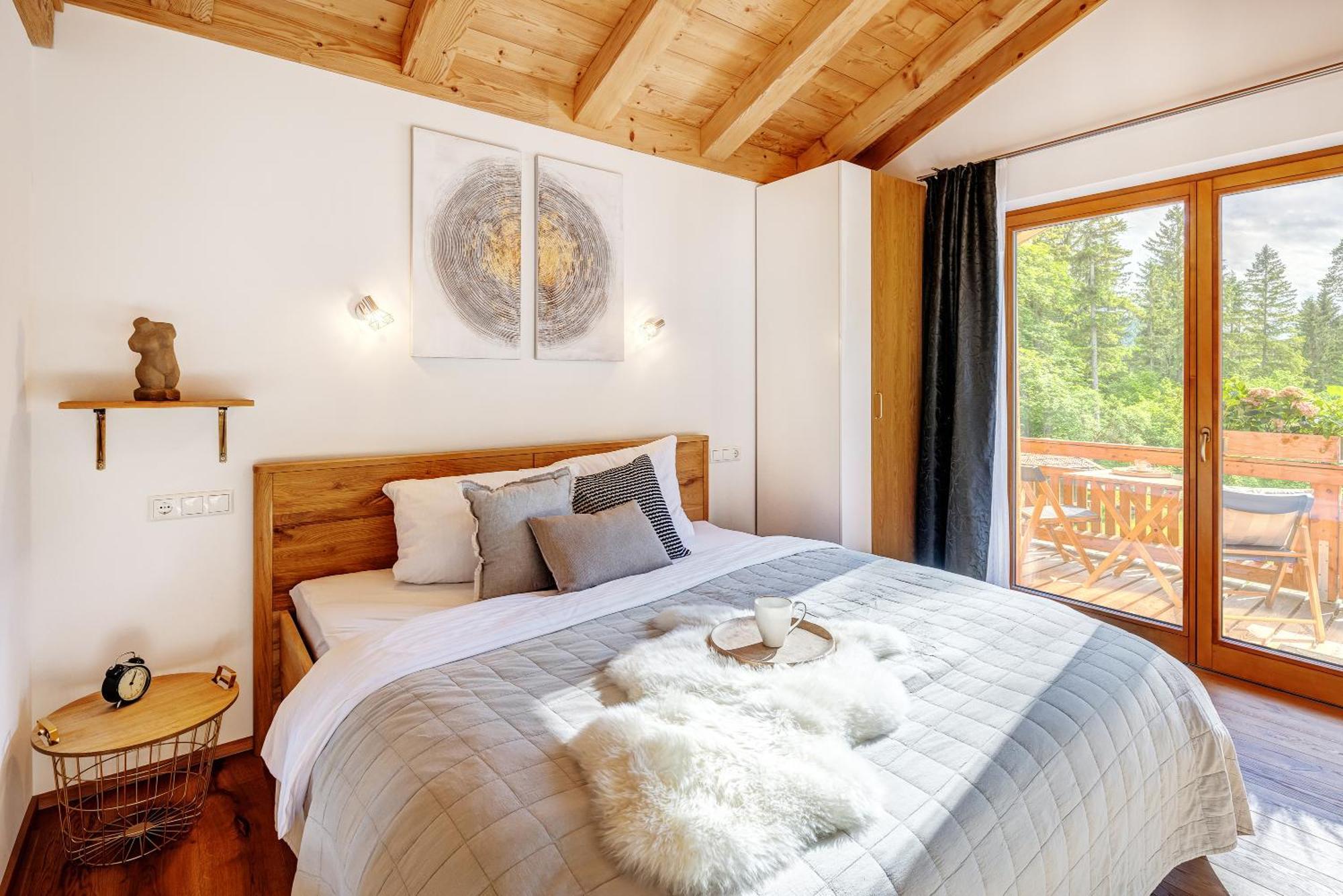 Landhaus Trinis - Gaestezimmer - Bad - Bett - Kleine Kaffee - Tee-Theke Mit Kuehlschrank - Parkplatz Rottach-Egern Exterior photo