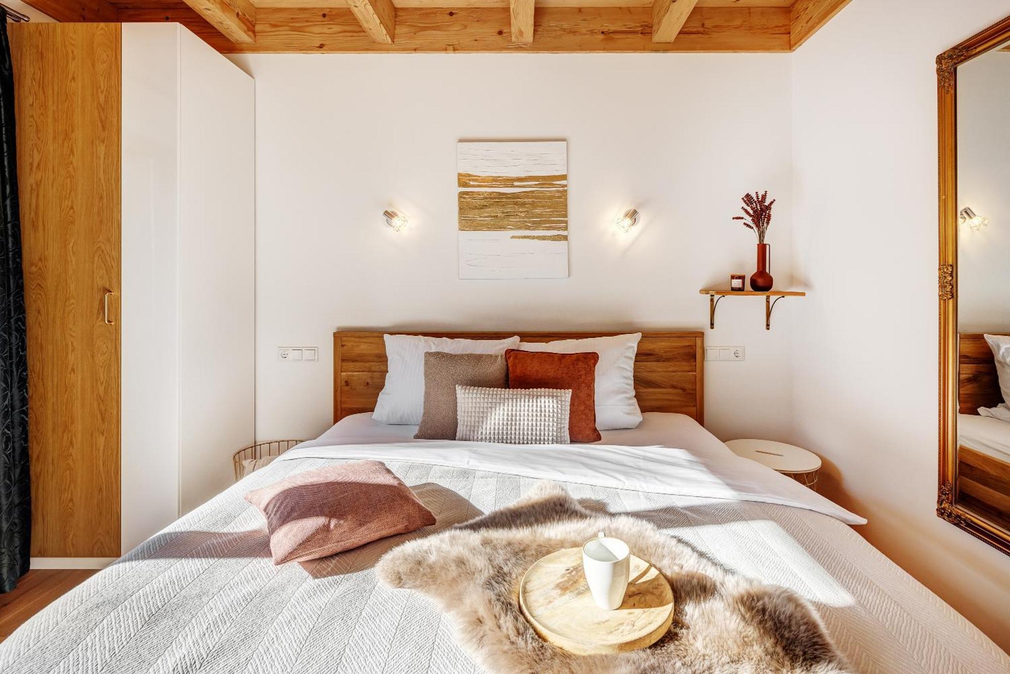 Landhaus Trinis - Gaestezimmer - Bad - Bett - Kleine Kaffee - Tee-Theke Mit Kuehlschrank - Parkplatz Rottach-Egern Exterior photo